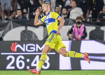 تشيلسي يرصد 103 ملايين إسترليني لضم دي ليخت من يوفنتوس