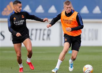 كروس يعود لتدريبات ريال مدريد واستمرار غياب خماسي الفريق قبل مباراة فياريال