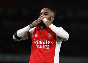 ناديان إنجليزيان ينافسان برشلونة وأتلتيكو مدريد على لاكازيت