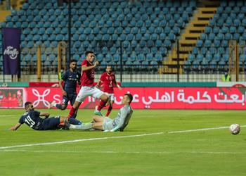 فيديو الأهلي يفوز على إنبي بهدف ويتأهل لملاقاة بيراميدز في ربع نهائي كأس مصر