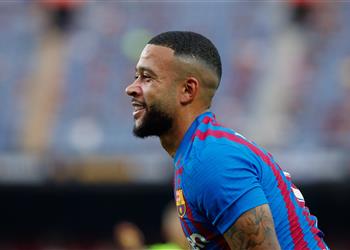 فيديو ديباي يسجل هدف برشلونة الأول أمام ليفانتي