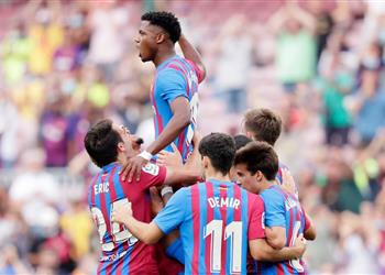 فيديو بعد غياب 323 يوم ا فاتي يسجل هدف برشلونة الثالث أمام ليفانتي