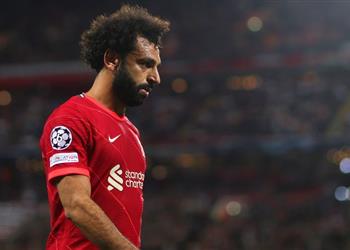 رجل المهام الصعبة دارين بينت يختار محمد صلاح في التشكيل التاريخي لـ الدوري الإنجليزي