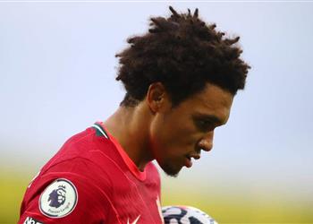 ليفربول يعلن سبب غياب ترينت أرنولد عن مباراة بورتو في دوري أبطال أوروبا