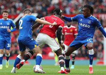 فيديو مانشستر يونايتد يواصل نزيف النقاط بتعادل محبط مع إيفرتون في الدوري الإنجليزي