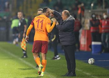 فاتح تريم عن ثنائية مصطفى محمد قام بواجبه وسيساهم بالكثير من الأهداف