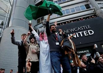 بعد الاستحواذ السعودي نيوكاسل يفاضل بين مدربين لخلافة بروس