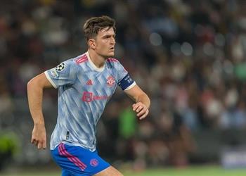 الأعلى أجر ا بين مدافعي الدوري الإنجليزي مانشستر يونايتد ي غري ماجواير لتجديد عقده
