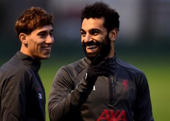 تسيميكاس محمد صلاح ساعدني كثير ا منذ وصولي إلى ليفربول