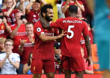 أسطورة ليفربول يطالب محمد صلاح بالتعلم من درس فينالدوم في باريس سان جيرمان