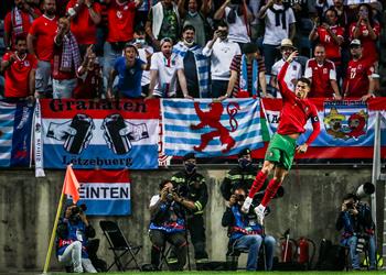 فيديو برقم قياسي جديد هاتريك كريستيانو رونالدو يقود البرتغال للفوز بخماسية أمام لوكسمبورج