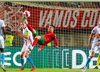 رونالدو عن الهاتريك العاشر لن يكون الأمر ممكن ا دون زملائي وجمهوري