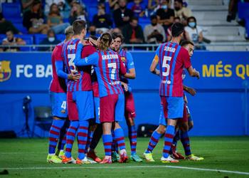 انهيار مفاوضات تجديد عقد لاعب برشلونة وشكوك حول استمراره