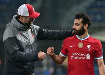 كلوب محمد صلاح أفضل لاعب في العالم و4 شروط ستجعله يضاهي استمرارية ميسي ورونالدو