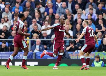 فيديو وست هام يلحق بـ إيفرتون الخسارة الأولى على ملعبه ويتساوى مع مانشستر يونايتد