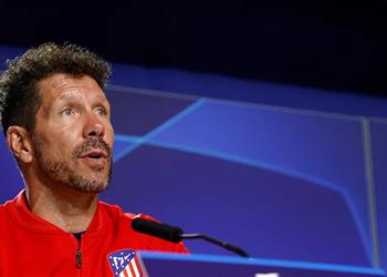 سيميوني عن فرص محمد صلاح في الفوز بـ الكرة الذهبية إنه لاعب استثنائي