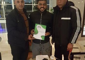 رسمي ا سموحة يبرم أولى صفقاته الصيفية