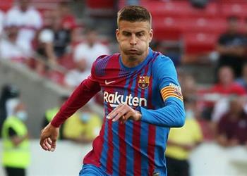 بيكيه يحذر بارتوميو بسبب مباراة ليفربول وبرشلونة إذا تحدثت سأنفجر