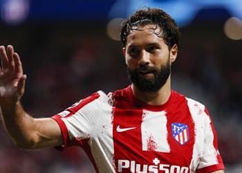 لاعب أتلتيكو مدريد عانينا من هدفي محمد صلاح وكيتا وقرارات الحكم منحت ليفربول الفوز