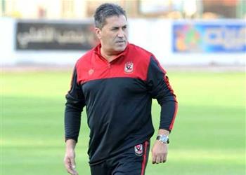 بيسيرو الأهلي مثل برشلونة في إفريقيا ورحيل لاعبه المميز علامة استفهام