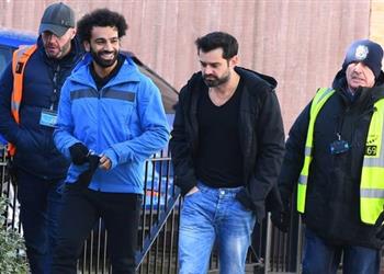 صور في حدث جديد منتظر وكيل محمد صلاح يظهر معه في ليفربول