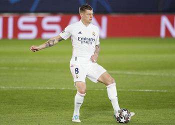 كروس يعلق على فرص ريال مدريد في الفوز بالكلاسيكو أمام برشلونة