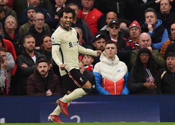 فيديو الملك لا يتوقف محمد صلاح ي سجل الهدف الرابع لـ ليفربول في مانشستر يونايتد