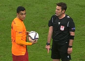 جماهير جالطة سراي تهاجم فاتح تريم بعد إهدار مصطفى محمد ركلة الجزاء أمام بشكتاش