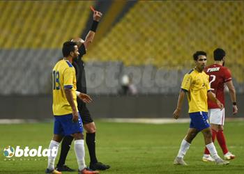عصام عبد الفتاح يوضح هل ديانج كان يستحق الطرد المباشر في مباراة الأهلي والإسماعيلي