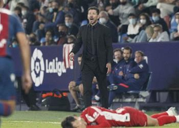 سيميوني يعلق على طرده أمام ليفانتي وي صر ح مهاجم أتلتيكو مدريد تلقى 200 ركلة والحكم لم يفعل شيء