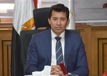 مستند الاتحاد الأفريقي للطائرة يطالب وزير الرياضة بالتدخل لحل أزمة علواني