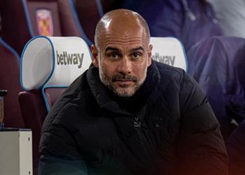 جوارديولا قد أتعرض للإقالة مثل كومان وتشافي مستعد لتدريب برشلونة