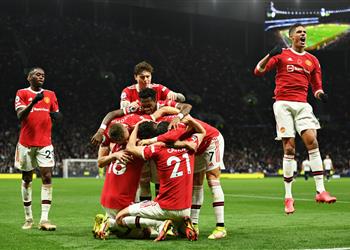 فيديو أسيست رائع من رونالدو كافاني يسجل هدف مانشستر يونايتد الثاني أمام توتنهام