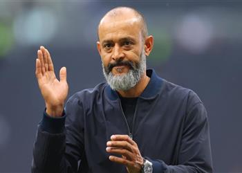 تقارير نجوم توتنهام يجبرون الإدارة على إقالة نونو سانتو