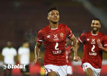 فيديو محمد شريف يسجل هدف الأهلي الأول أمام البنك الأهلي