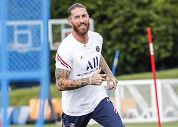 تقارير باريس سان جيرمان يفكر في فسخ عقد راموس