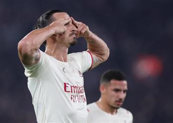 إبراهيموفيتش استفزازات الجماهير ت شع رني أنني مازلت حي ا