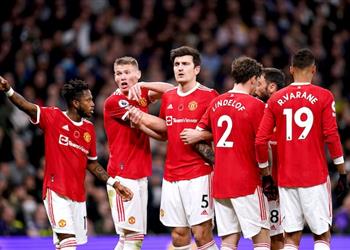 غياب مدافع مانشستر يونايتد عن قائمة الفريق لمواجهة أتالانتا