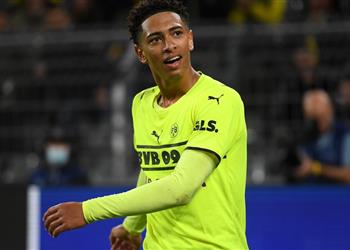 بيلينجهام يسخر من مزاعم رغبته في مغادرة بوروسيا دورتموند إلى ليفربول