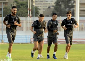الزمالك يواصل تدريباته استعداد ا لـ الأهلي في قمة الدوري المصري