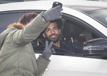 إيكو ترصد تصرف جنوني من مشجع أراد التقاط صورة مع محمد صلاح