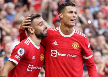 برونو فرنانديز لاعب مانشستر يونايتد أكثر أحقية من رونالدو بجائزة الأفضل في أكتوبر