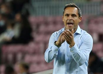 سبورت توضح موقف بارخوان من قيادة برشلونة أمام سيلتا فيجو