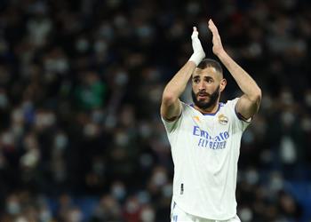 بنزيما ي علق على صافرات استهجان جماهير ريال مدريد ويوضح مدى خطورة إصابته