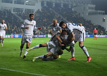 إنتر ميلان يغلق الباب في وجه ليفربول وتوتنهام ويقترب من تجديد عقد صانع ألعابه