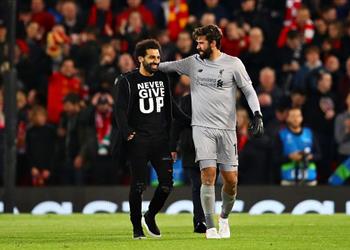 أليسون عن فرص محمد صلاح في التتويج بالكرة الذهبية محترف رائع ولكن
