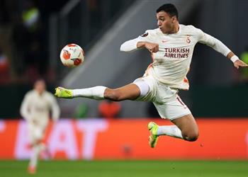 صحيفة تركية جالطة سراي في حالة تردد بشأن مستقبل مصطفى محمد