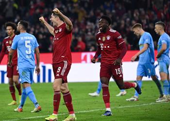 فيديو ليفاندوفسكي يقود بايرن ميونخ للفوز بثنائية على فرايبورج