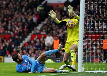 فيديو رد فعل غاضب من دي خيا بعد خسارة مانشستر يونايتد أمام مانشستر سيتي