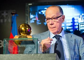 سواريز عن مرشحه للكرة الذهبية 2021 إذا لم يمنحوه الجائزة سأقدمها أنا إليه